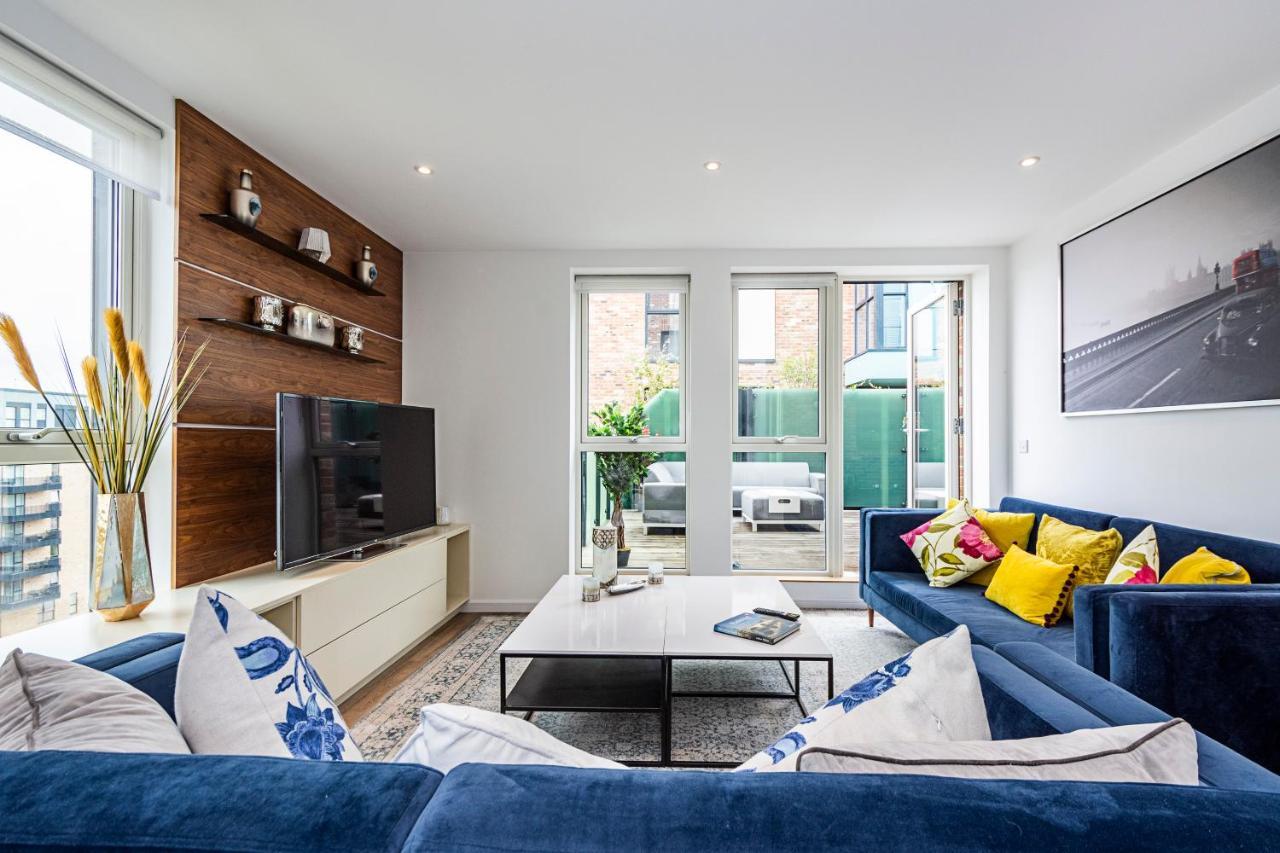 Chiswick Park 3 Bed 3 Bath West London - Parking Londres Exterior foto